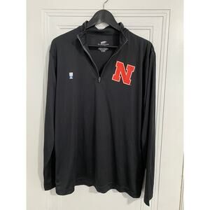 NWOT Nebraska Cornhuskers Black 1/4-Zip Men's Size Medium
